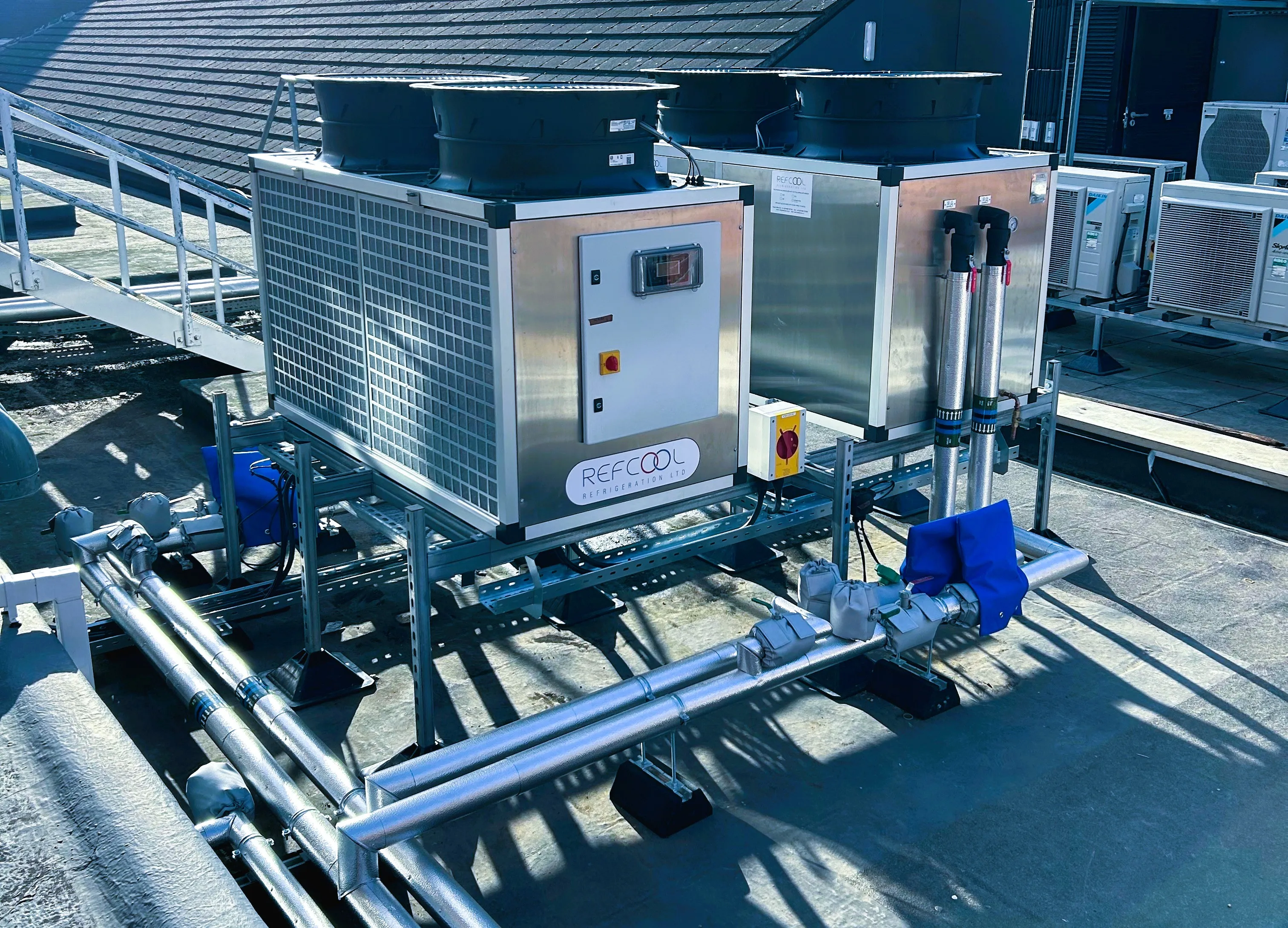 Refcool industrial chiller installation on rooftop