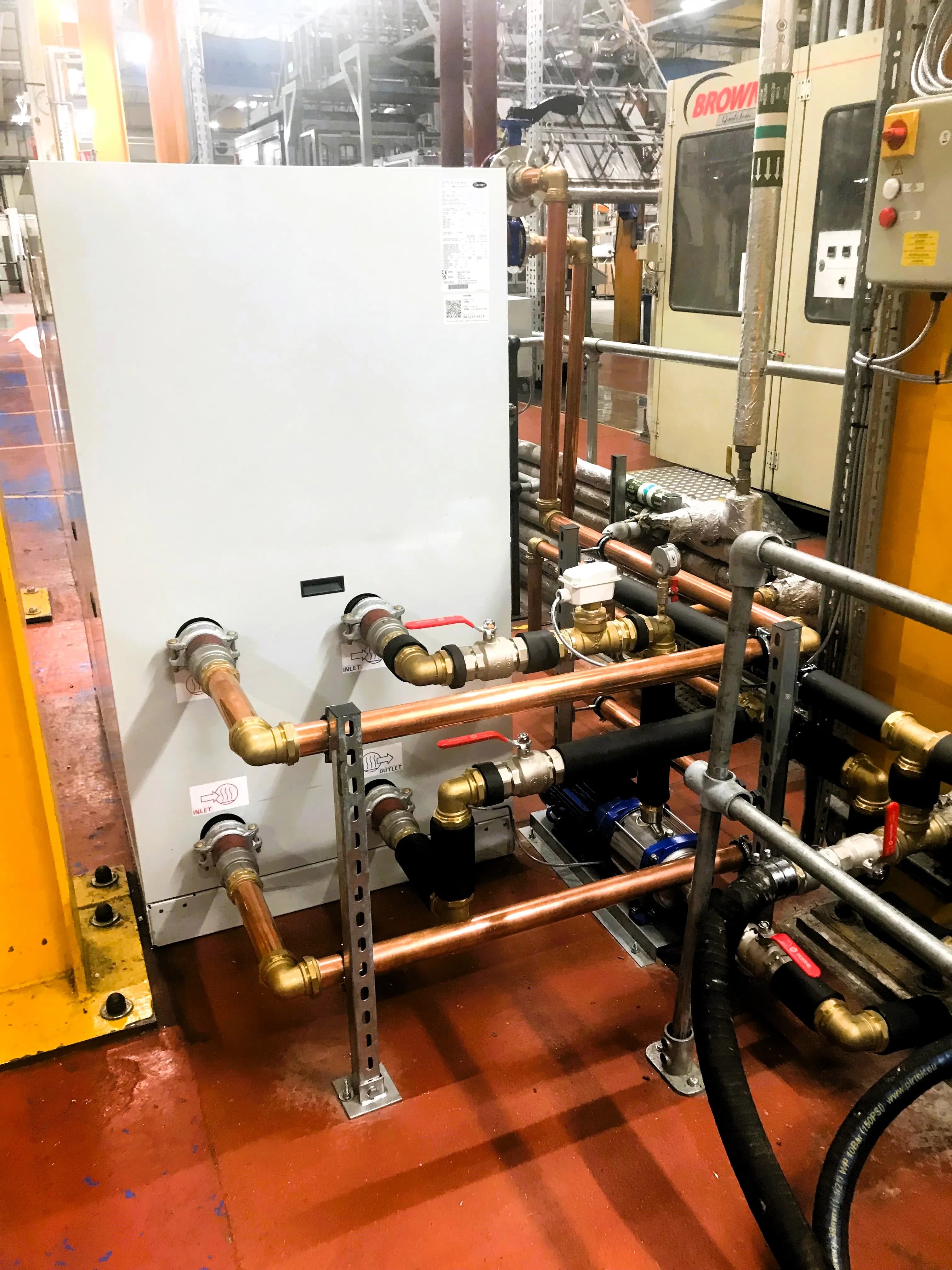 Water-cooled industrial chiller