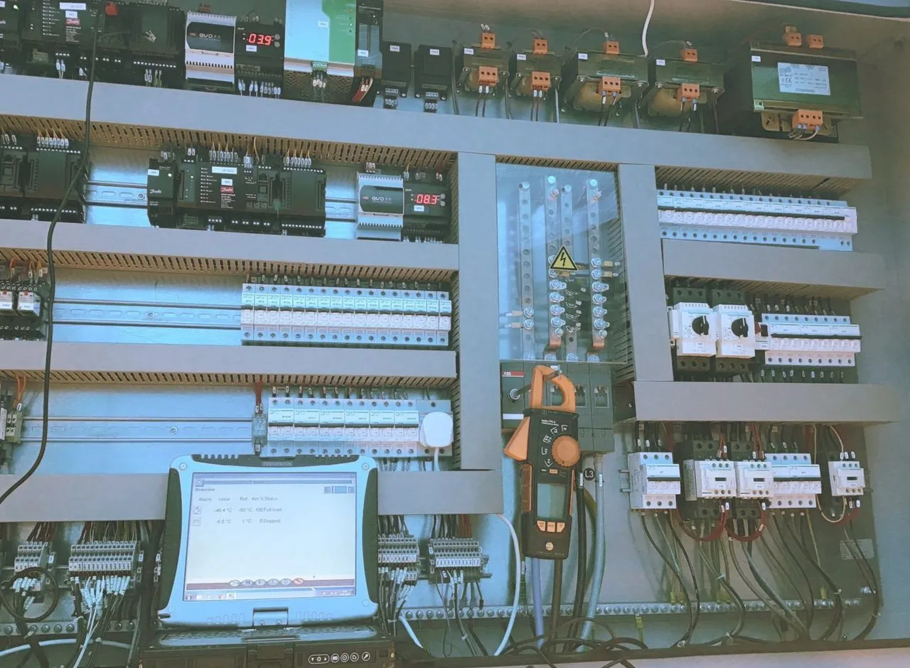 Refcool maintenance team